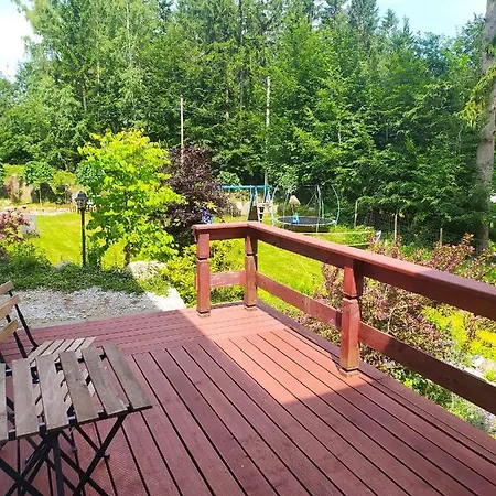 Montis שצ'קלארסקה פוראובה