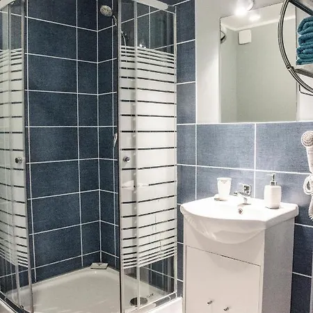 מלון דירות Montis