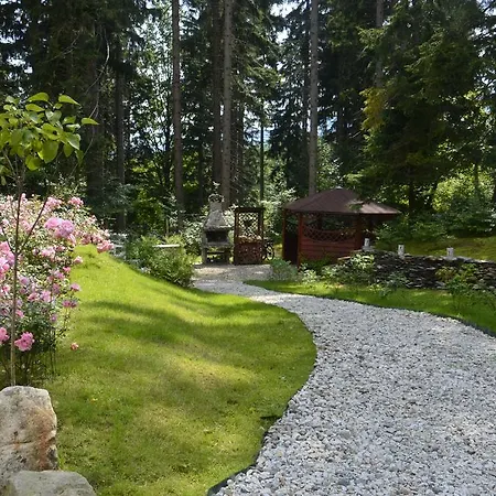 מלון דירות Montis שצ'קלארסקה פוראובה