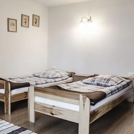 Montis מלון דירות