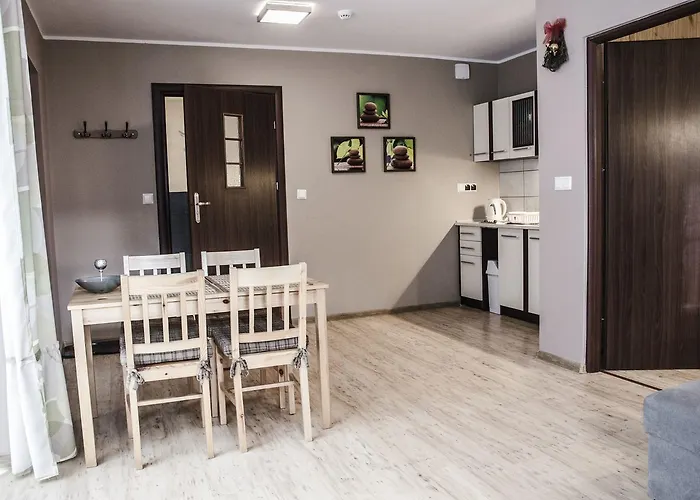 Montis Aparthotel 3*